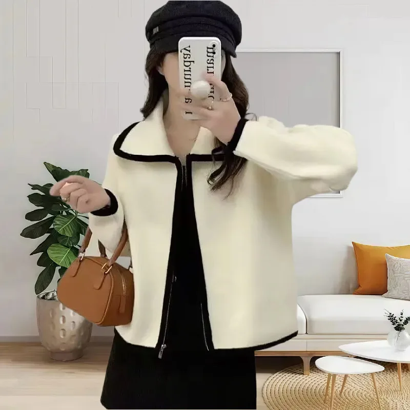

2025 Autumn/Winter New Korean Loose Short Coat for Women, Fashionable Western Style Top, Knitted Sweater for Women