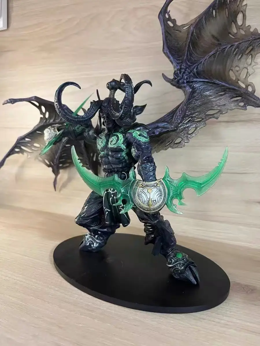 25cm WOW Demon Hunter Illidan Stormrage Action Figure PVC Statue Collectible model cabinet Desktop Home Decor Ornament Gift toy