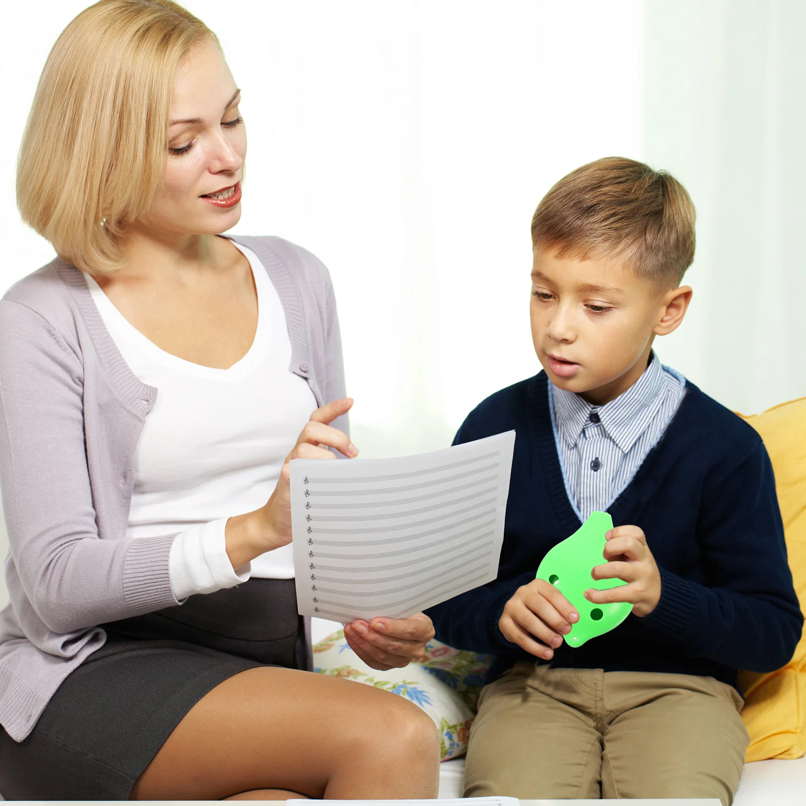 

Portable 6 Hole Ocarina Made of Resin Small Music Instrument for Beginner Adults Smooth Surface Comfortable Safe