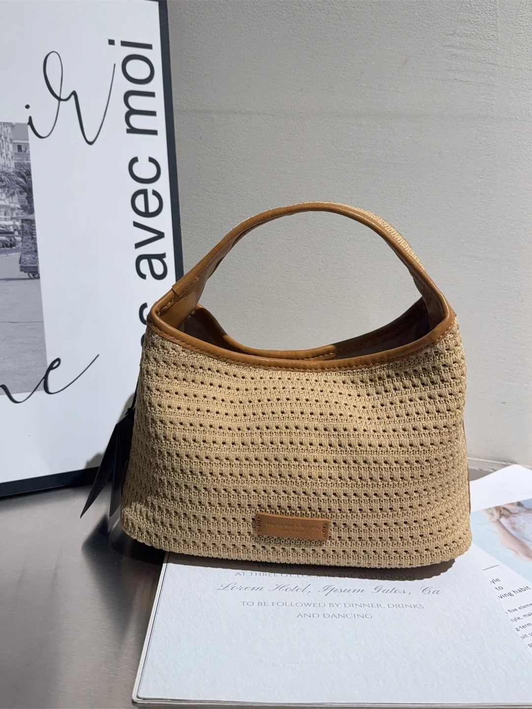 spring-summer-new-lightweight-luxury-contrast-color-women's-casual-handbag-straw-woven-bag-crossbody-basket-style-handbag