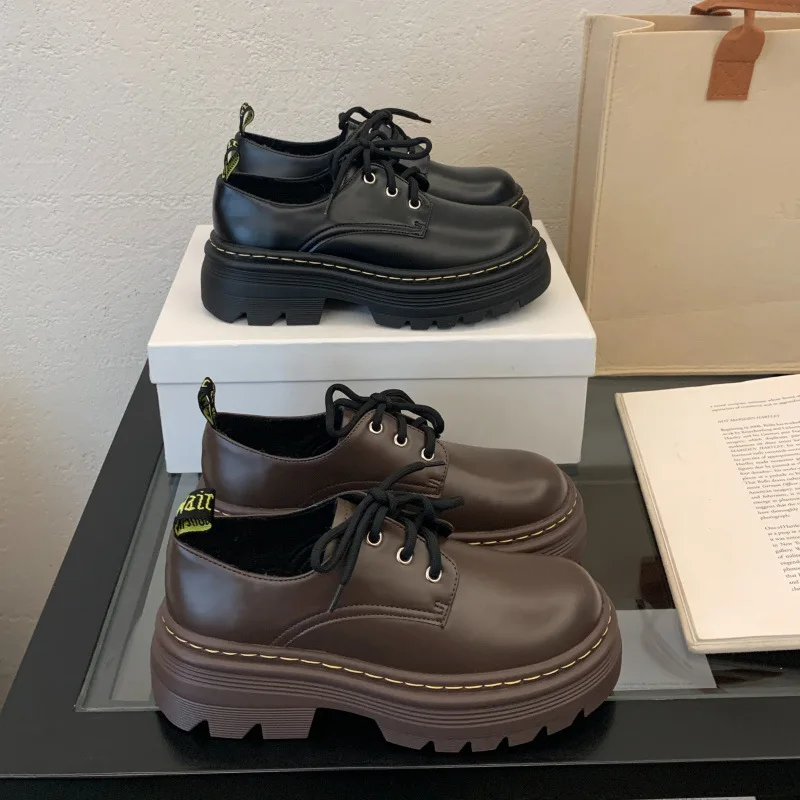 Mulheres derby sapatos dedo do pé redondo estilo britânico tamancos plataforma casual feminino tênis outono mocassins com pele couro preppy trepadeiras