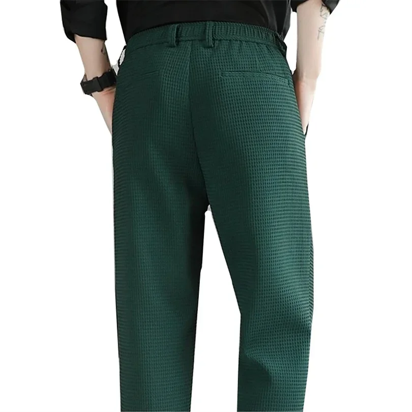 Autumn and WinterDark Green Suit Pants Men\'s Fashion Slim Pants Korean Style Waffle Male Trousers Black White Khaki Brown