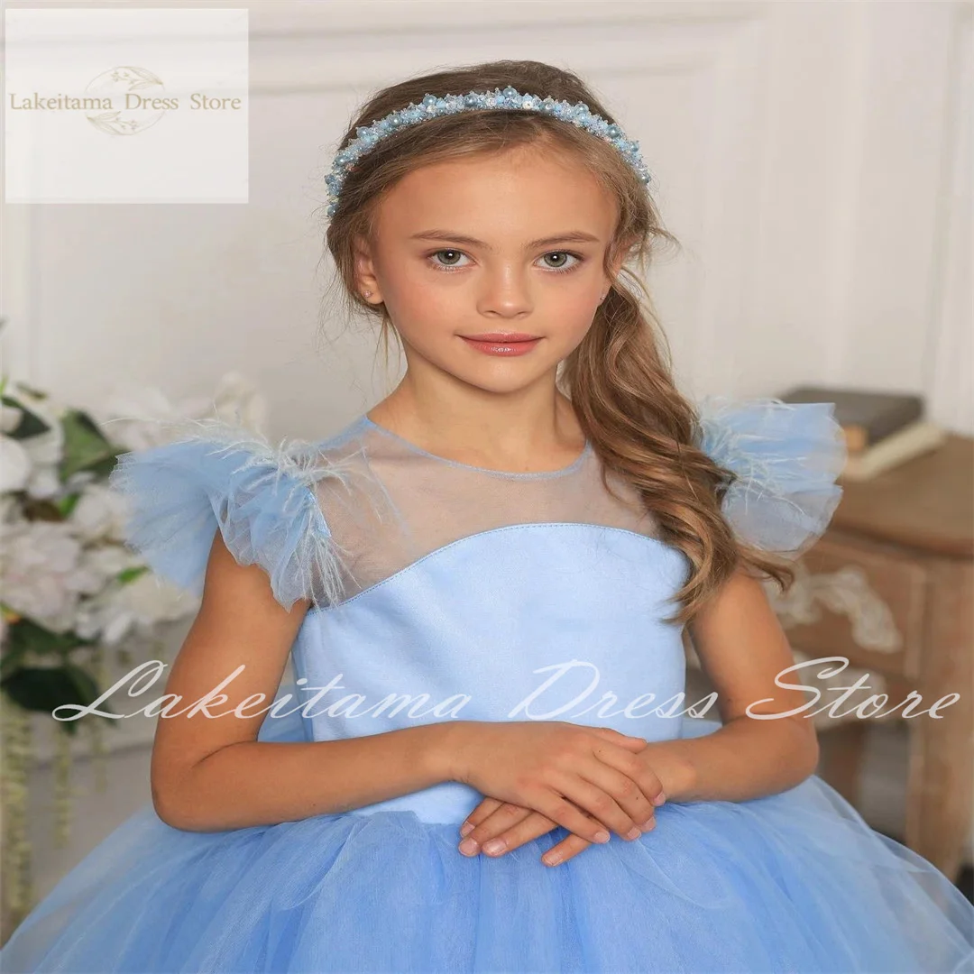 Abito da ragazza di fiore elegante in tulle per abito da ballo da prima comunione per bambini con applicazioni di piume gonfie al ginocchio