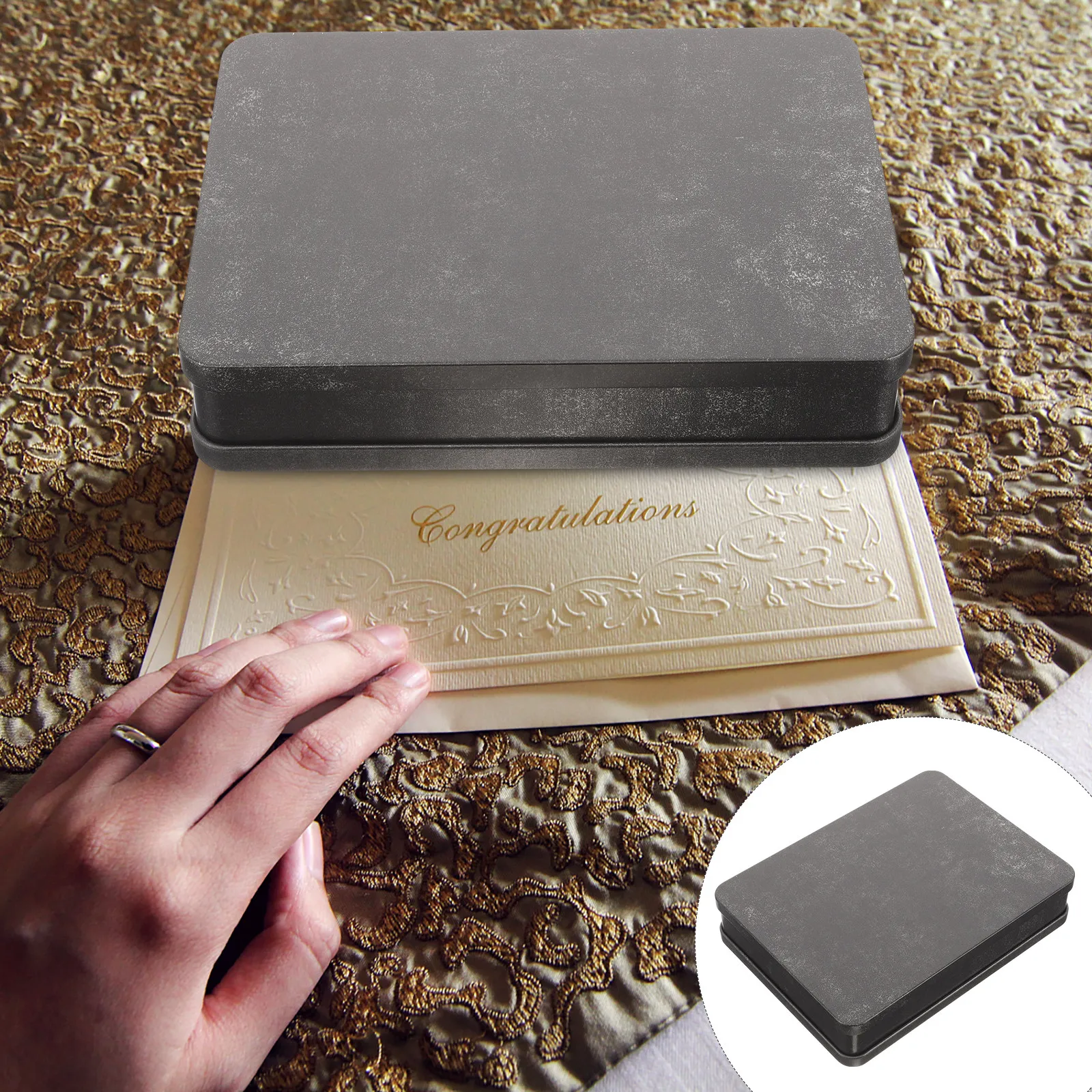 Elegant Vintage Envelope Candy Box Tinplate Material Small Gift Box for Wedding Favors Party Treats Creative Packaging Reusable