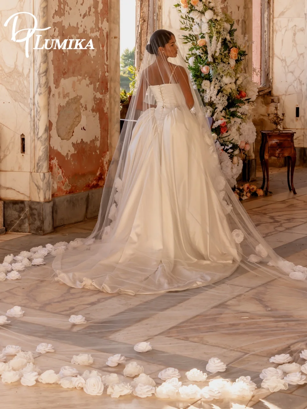 Elegancka suknia ślubna na ramiączkach spaghetti z satyny, romantyczna, z dużym, zwiewnym dołem, słodka suknia balowa, długa suknia ślubna do ziemi, szata.