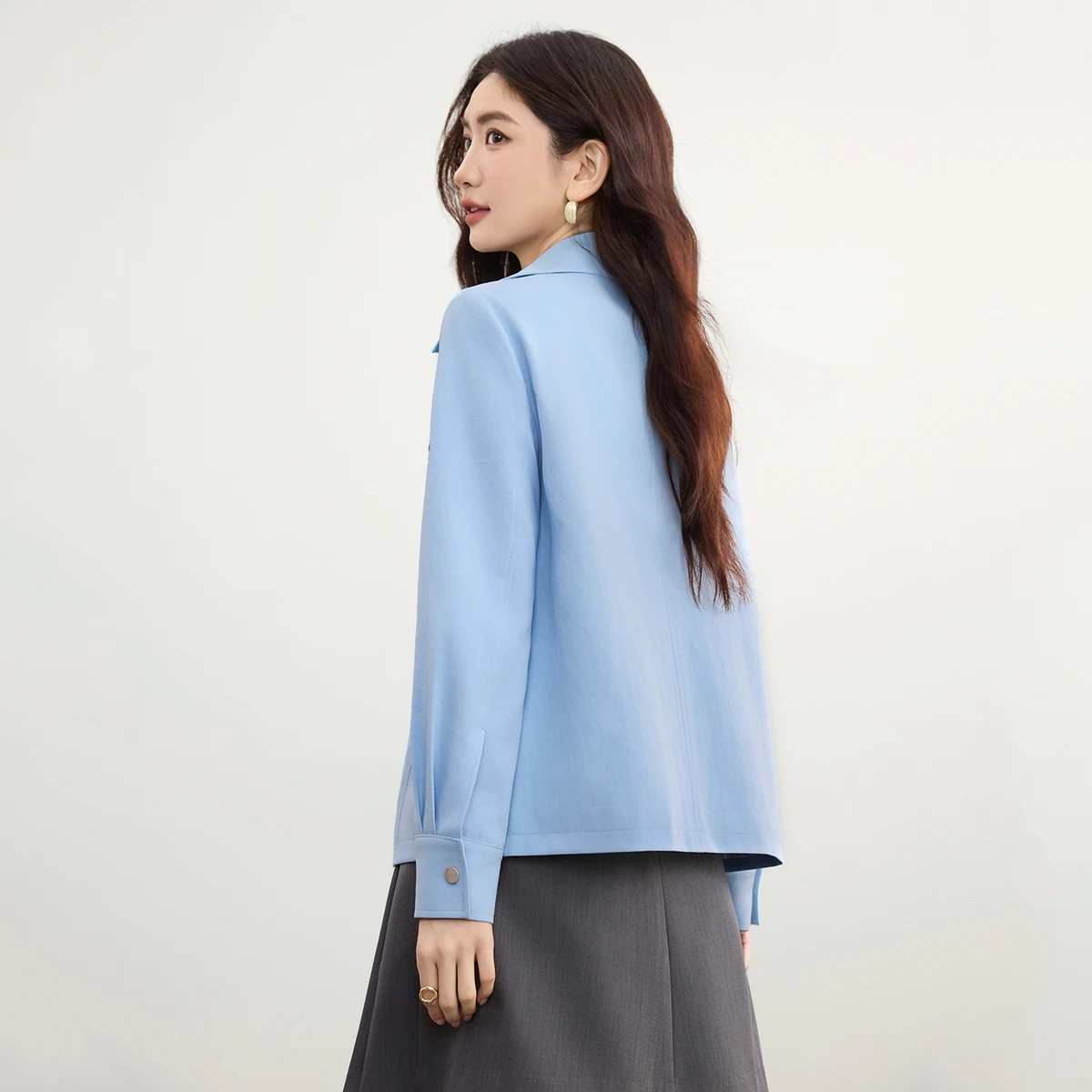 SENTUBILA Women's French Style Light Blue Double Breasted Trench Coat Lapel Collar Cropped Jacket for Spring Fall153WB2255