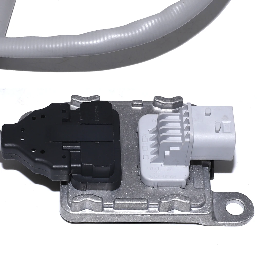 

Car NOx Oxygen Sensor For MERCEDES-BENZ ACTROS MP4 / MP5 1824 L 2011- OM 936.912 OEM 5WK97339A 0101532328 A0101532328 Urea Part