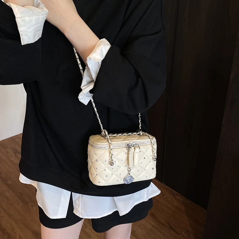 حقيبة كتف نسائية جلدية فاخرة كلاسيكية مصممة على الكتف حقيبة يد كروس أنيقة للأناقة اليومية