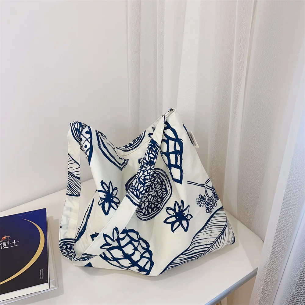 

Women's Bag Forest-themed Hand-painted Printed Single-shoulder Canvas Bag Cotton Single-shoulder Large Capacity Laid-back Style