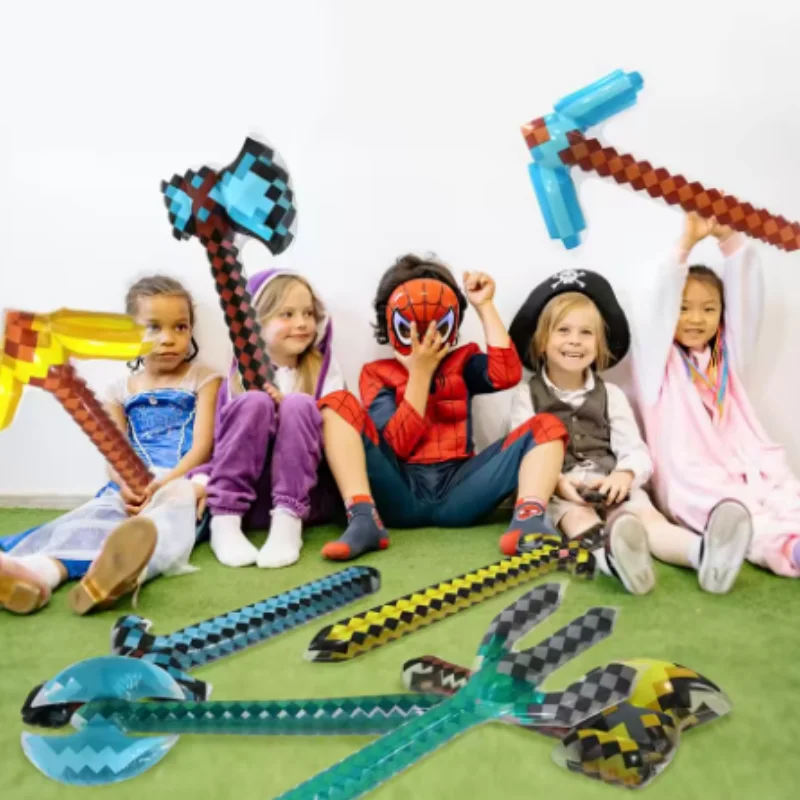 Armas infláveis-espadas de diamante pixel, picaretas, hatchets, hachas, tridentes, brinquedos infantis, balão de presente de aniversário ﻿