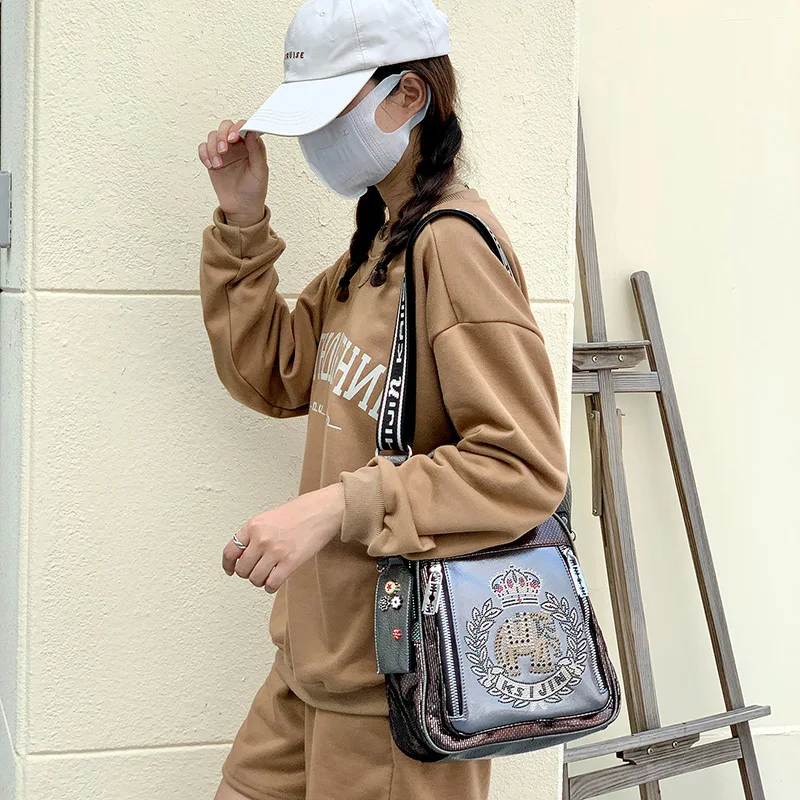 Fashion Women Sequins Backpack Girls Bookbag Female Diamond Leather Bagpack Shoulder Bags Large Capacity Shopper Travel Backpack