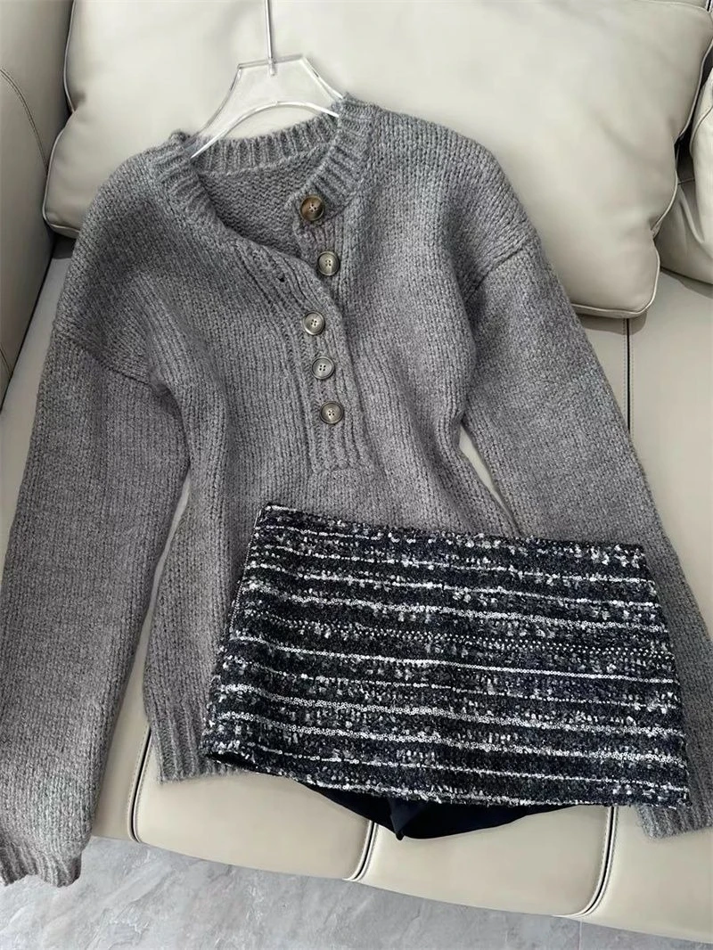 

Vintage Women Knitted Sweater Long Sleeved Grey Autumn Winter Slim Fit Pullover New Design Tops Mini Skirt Set 2025 Retro Suit