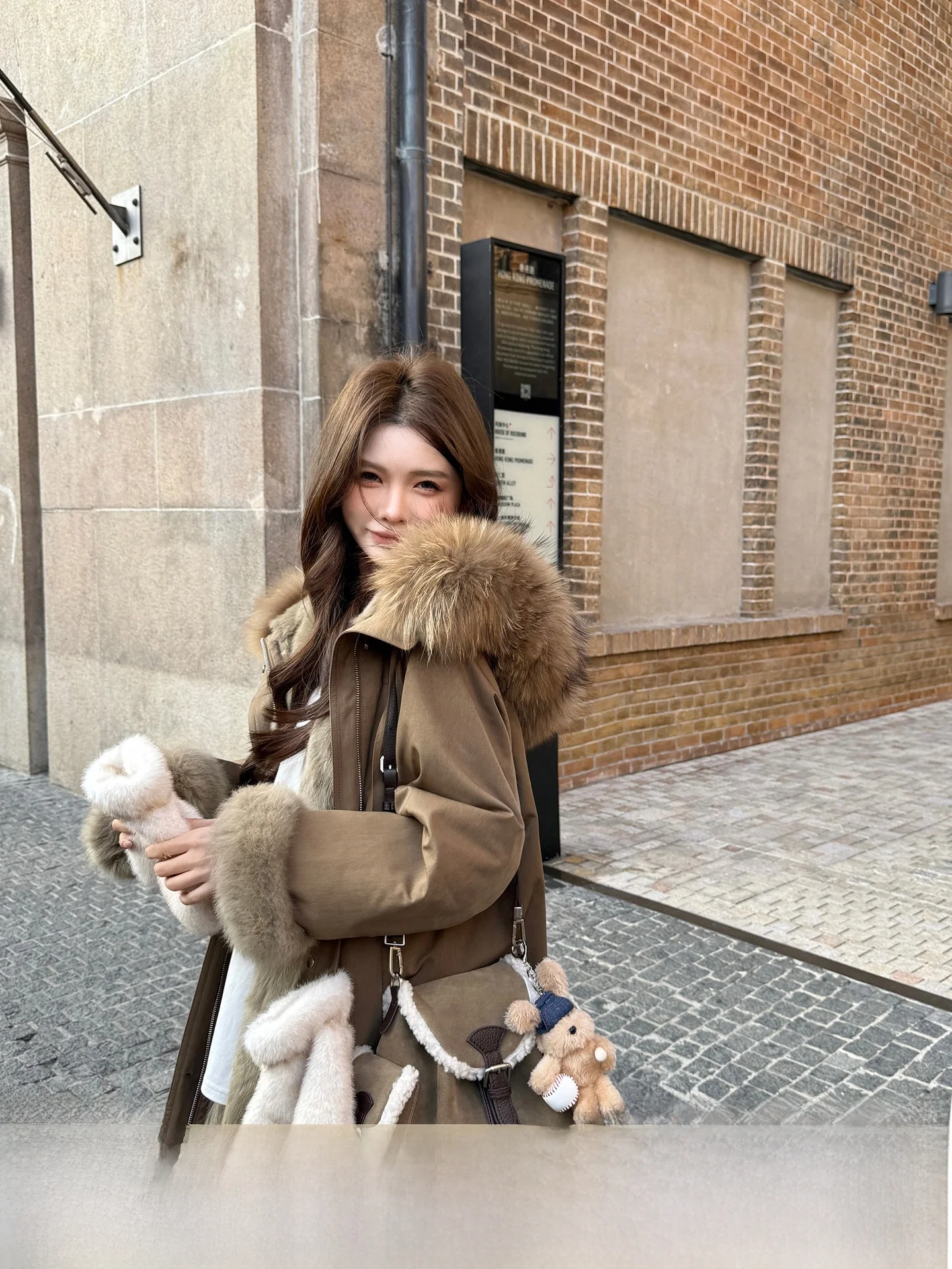 

Double-Sided Wear Caramel Mist Long Fem Rabbit Fur Coat Ning Leather Outerwear Winter New Sle Furry Coat Warmth Youth
