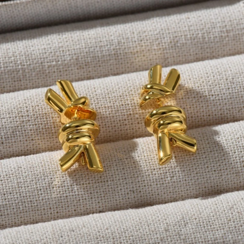 

2025 New Style Fashionable Earrings with Gold and Silver Knot Design - Women's European and American Jewelry for Party, Accessor