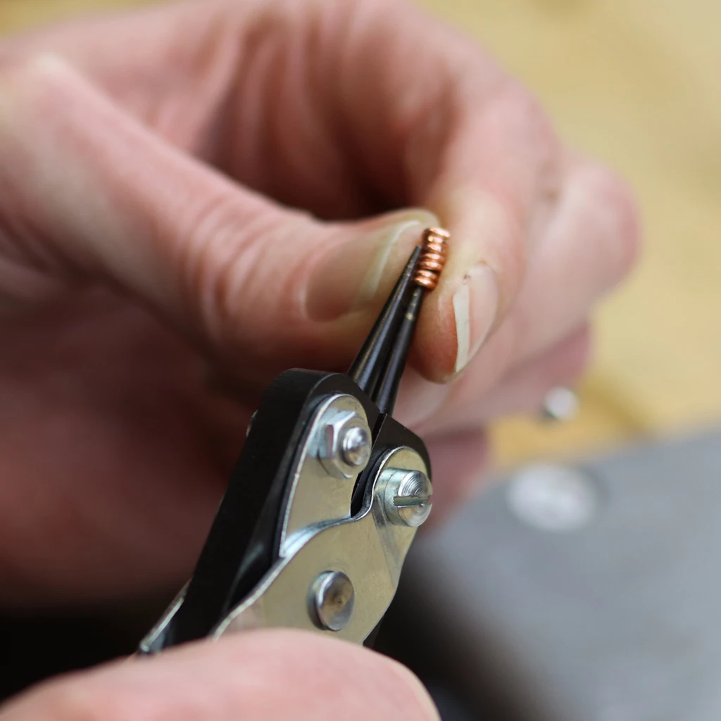 MAUN Ultra Fine Round Nose Parallel Pliers 125mm 1mm Micro Tip for Intricate Jewelry & Watch Repair Mini Loop Making Tools Plier