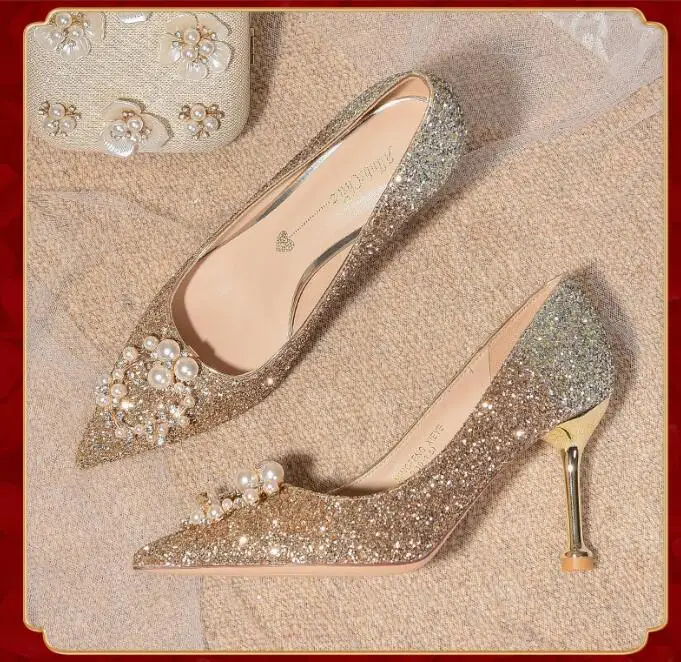 Glitter Rhinestones casamento sapatos Mulheres Bombas Cristal Dedo apontado Verão Senhora Sapatos cristal francês saltos altos Partido Prom Shoes