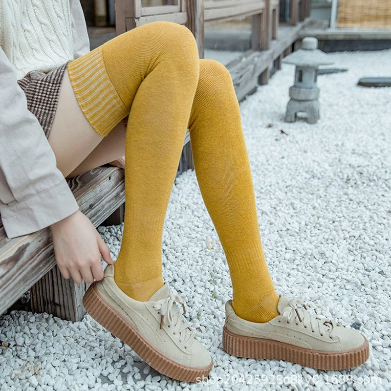 novità in calzini lunghi sopra il ginocchio da donna addensano calzini lunghi caldi calzini termici in peluche invernale tinta unita casual calza da donna