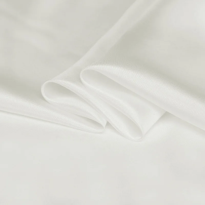 Tessuto crêpe de Chine doppio crêpe di seta da 16 mm (114 cm di larghezza) bianco