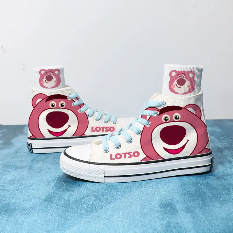 

Real Pictures 2024 New Strawberry Bear Winnie pooh Canvas Shoes Student Female Cute Bear Sports Shoes Spring Tide women shoes