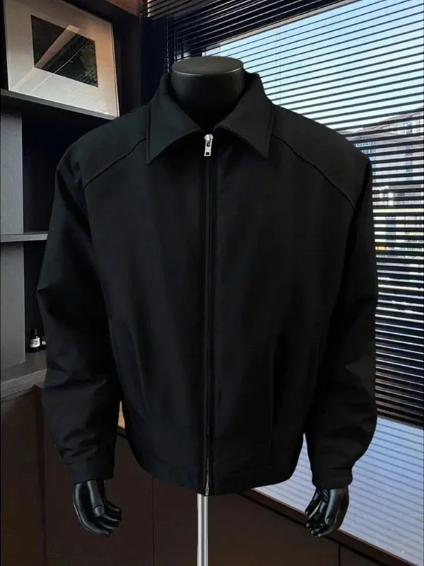 The Men's Coat Features Shoulder Padding and Has a Short Jacket with a Turned-Down Collar. It Is Stylish and Fashionable-UC00021