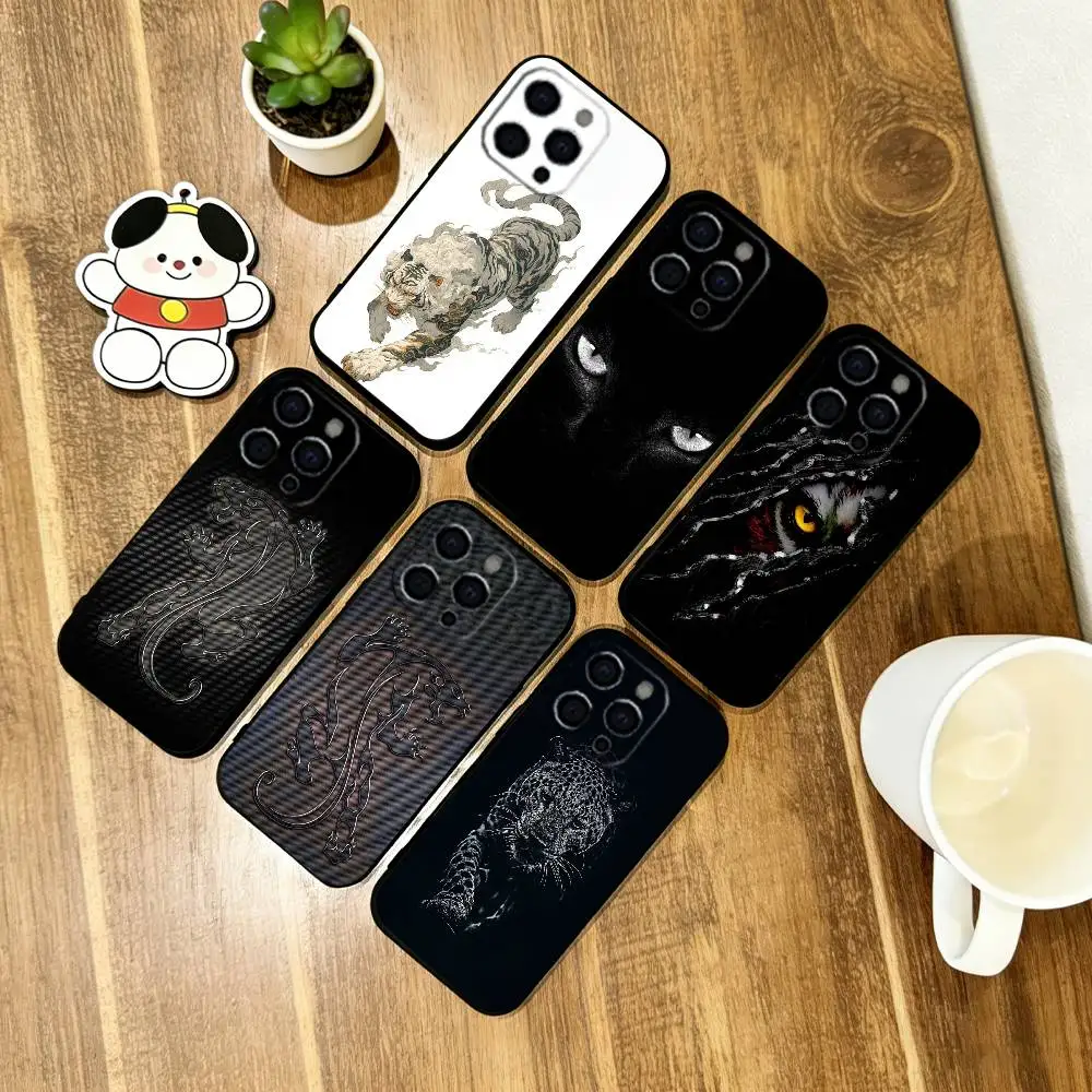 

Striking tiger Phone Case For iPhone 17,16,15,14,13,12,11 Plus,Pro Max,XS,Soft Silicone Black Cover
