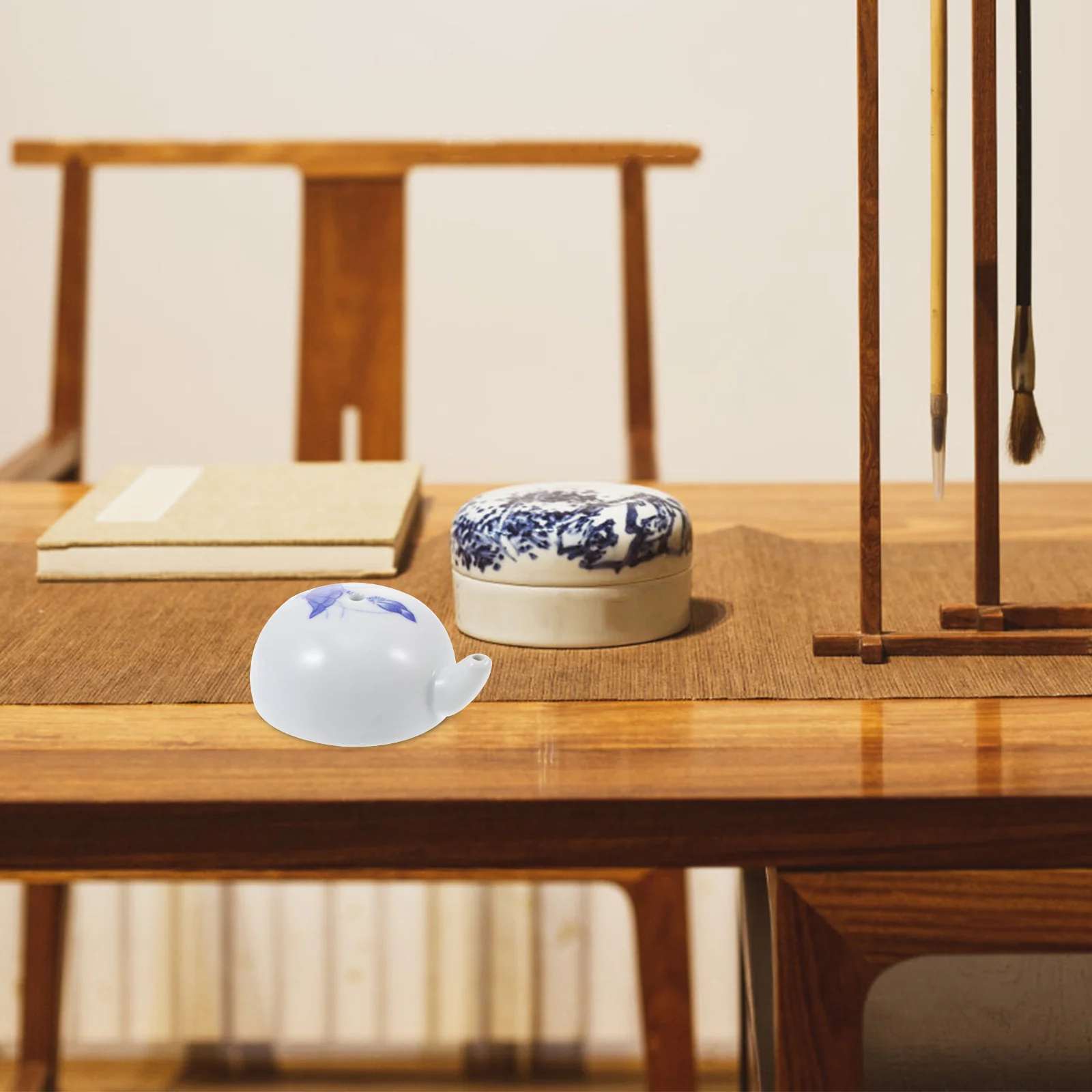 

Ceramic Water Dropper Smooth Edges Easy to Clean Calligraphy Accessory for Ink Grinding Chinese Culture Lovers Desktop Adornment