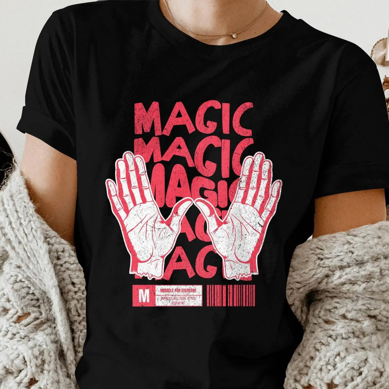 

Футболка Magic Hands в стиле ретро для лета