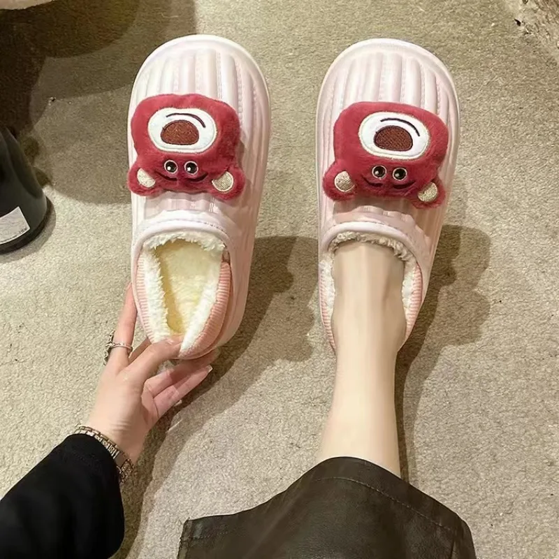 Lotso-Zapatillas de algodón impermeables para mujer, zapatos antideslizantes de fondo grueso, cálidos, de terciopelo, a la moda, Kawaii, Invierno