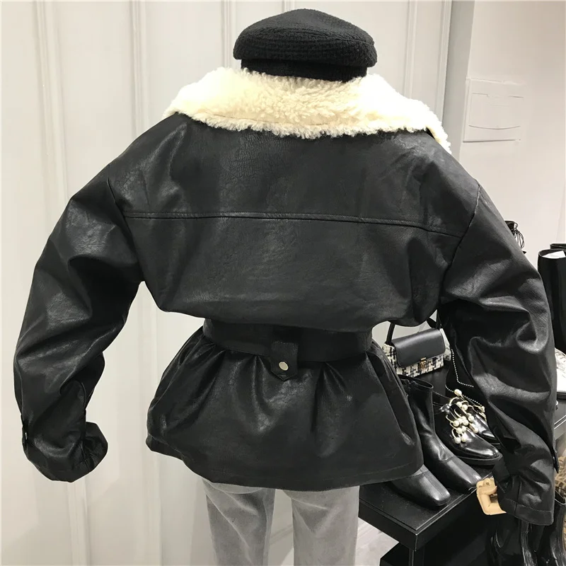 Sheepskin New 2023 Faux Shearling Winter Coat Black Warm Motorcycle Street Soft Lamb Fur Women Leather Jacket MY251