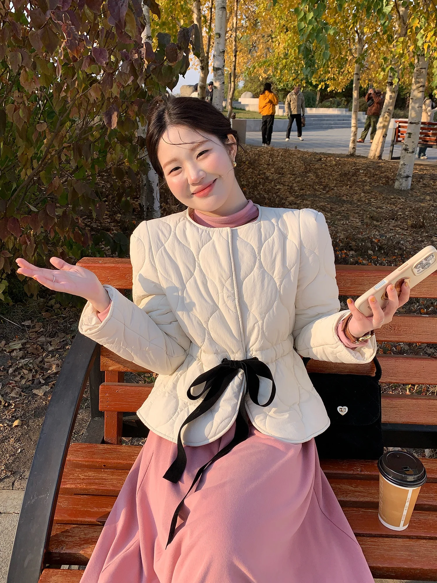 

Korean Sle ort Casual Lightweight round Ne Women's down Jaet Cloud Bla Warm Thiened Regular Series