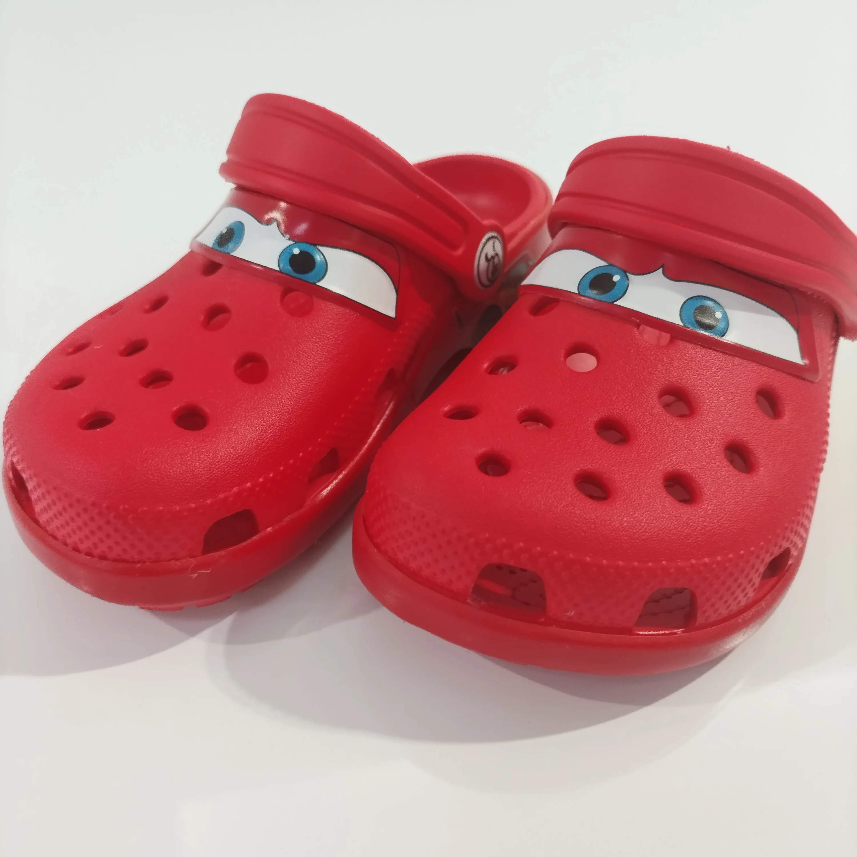 

Children Sandals Disney Lightning Mcqueens Slippers Breathable Casual Beach Sandals Outdoor Home Summer Eva Shoes