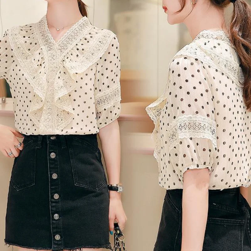 2023 New Spring Tops Women Summer V Neck Short Sleeve Slim Pullover Printing Geometric Hollow Out Lace Office Lady Korean Blouse