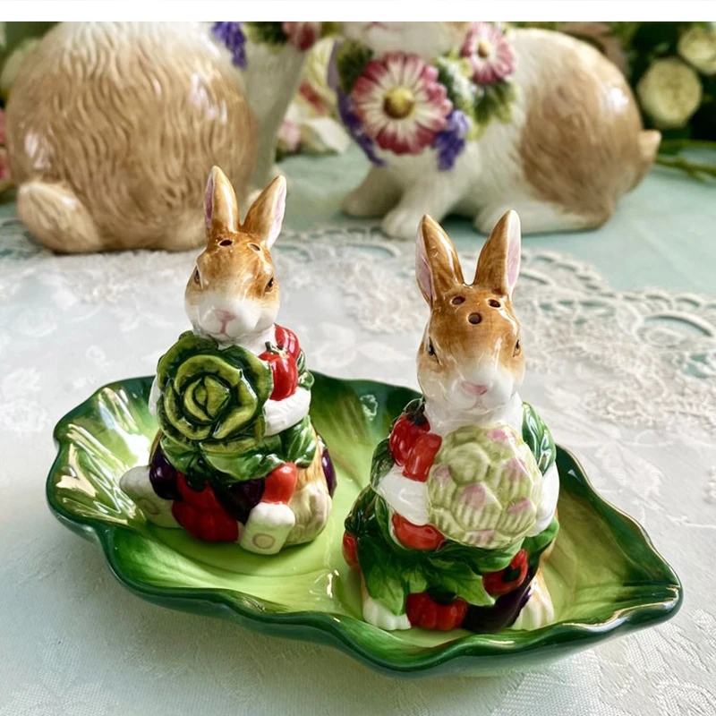 

European Ceramic Rabbit Pepper and Salt Shaker 2pcs Seasoning Jar with Tray Kitchen Table Decoration