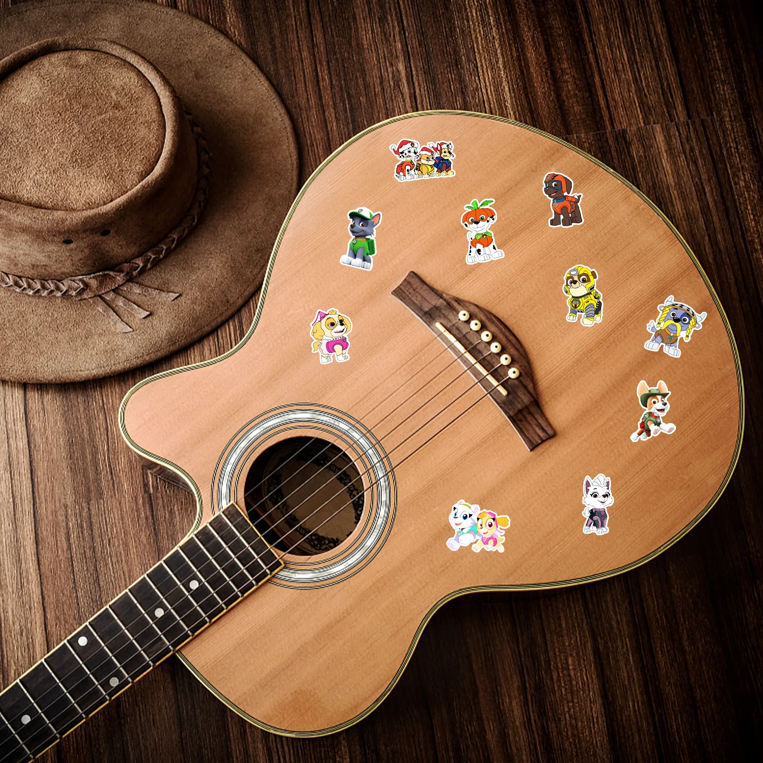 100 個パウパトロールステッカー漫画 PVC デカールおもちゃ DIY 装飾防水スケートボード荷物電話冷蔵庫車ギフト