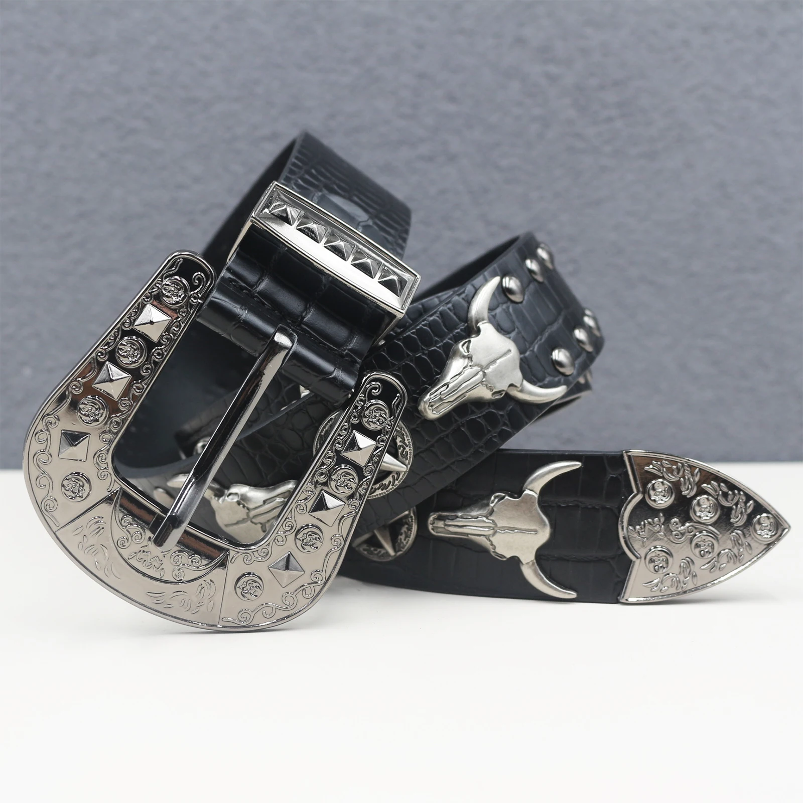 

НОВЫЙ крокодиловый узор в стиле вестерн, черный ремень с заклепками, кожаный ремень с несколькими схемами, джинсовый ремень в стиле хип-хоп, ремень в стиле панк, в стиле пастушка, ковбойка, ремень