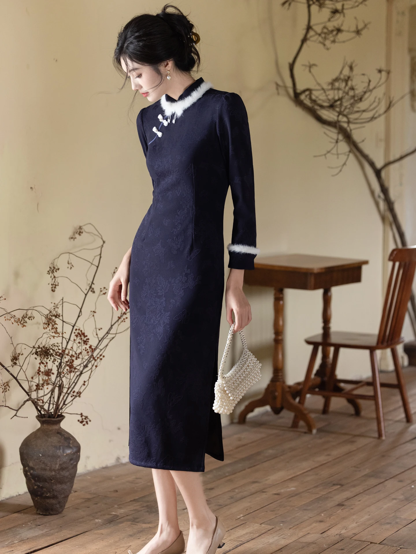 

Новое винтажное китайское платье-ципао с длинными рукавами, на флисовой подкладке, приталенное, с низким разрезом, для повседневной носки зимой