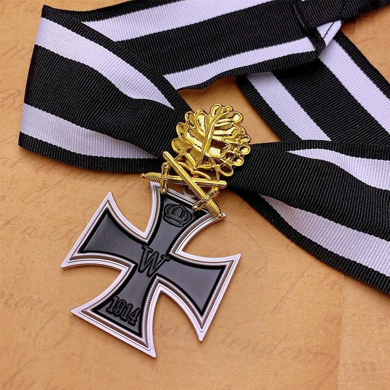 دبابيس ألمانية شارة متقاطعة من الحديد وسام فارس مرصعة بالألماس مجموعة ميداليات شريطية للرقبة من أوراق البلوط الفضي
