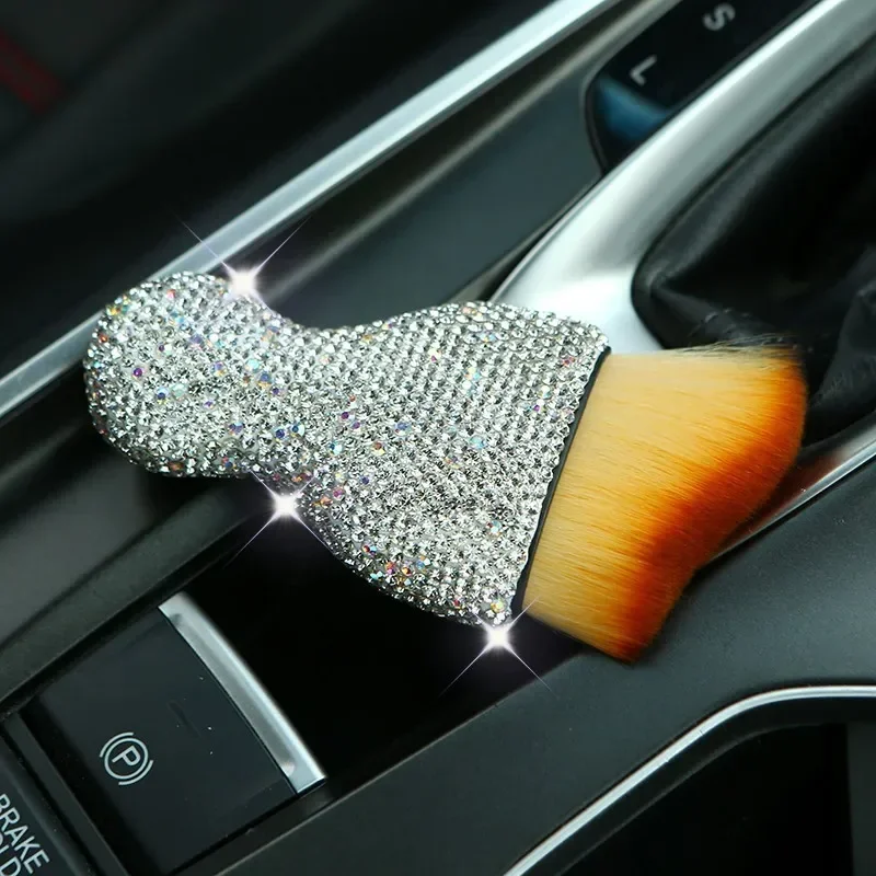 1Pcs Car Interior Dust Brush, Bling Rhinestone Handle Soft Bristle Dust Removal Brush for Car Computer Keyboard Cleaning