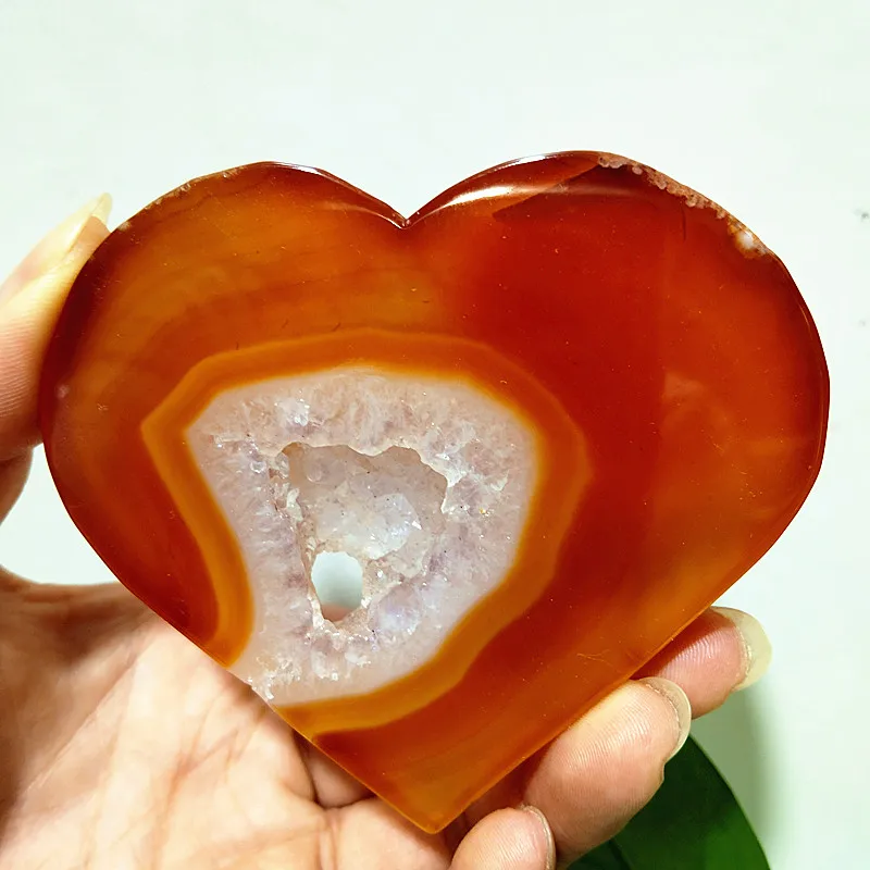 

Natural Stone Red Agate Slice Geode Crystal Chips Love Heart Gemstone Carnelian Reiki Healing Feng Shui Crystal Decoration