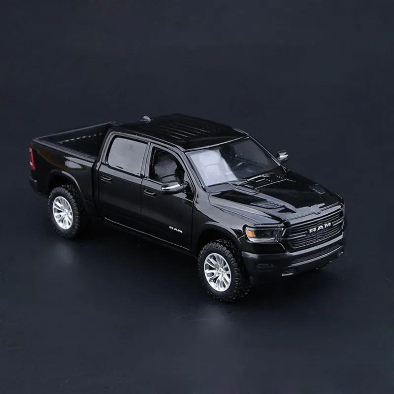 1:24 Dodge RAM 1500 Rebel Pickup Alloy Car Model Diecast Toy Off-road Vehicle Car Model Simulation Collection Childrens Toy Gift