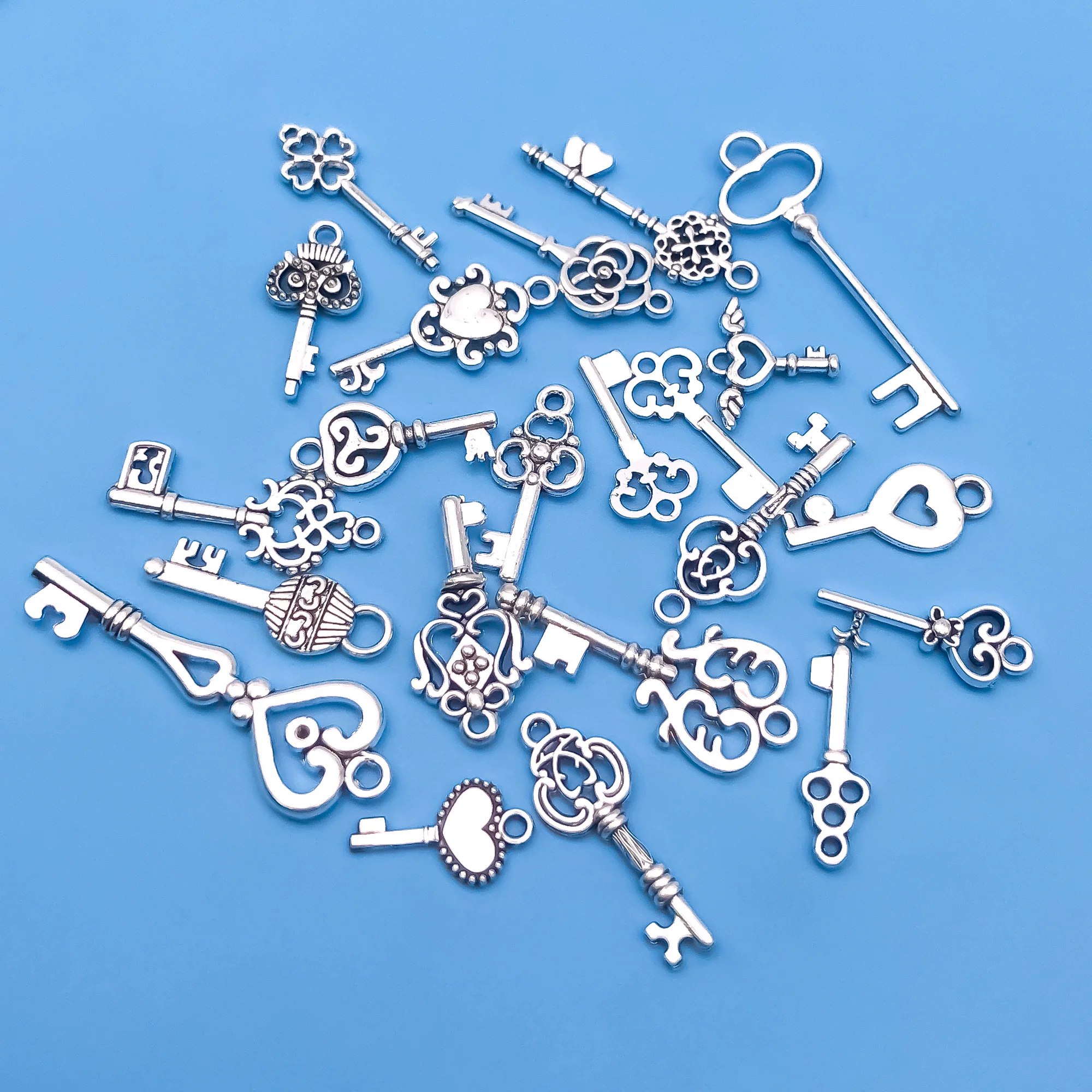 20pcs/Set Zinc Alloy Antique Silvery Small Key Shaped Charms Pendants for DIY Necklace Bracelet Earrings Jewelry Making Handmade