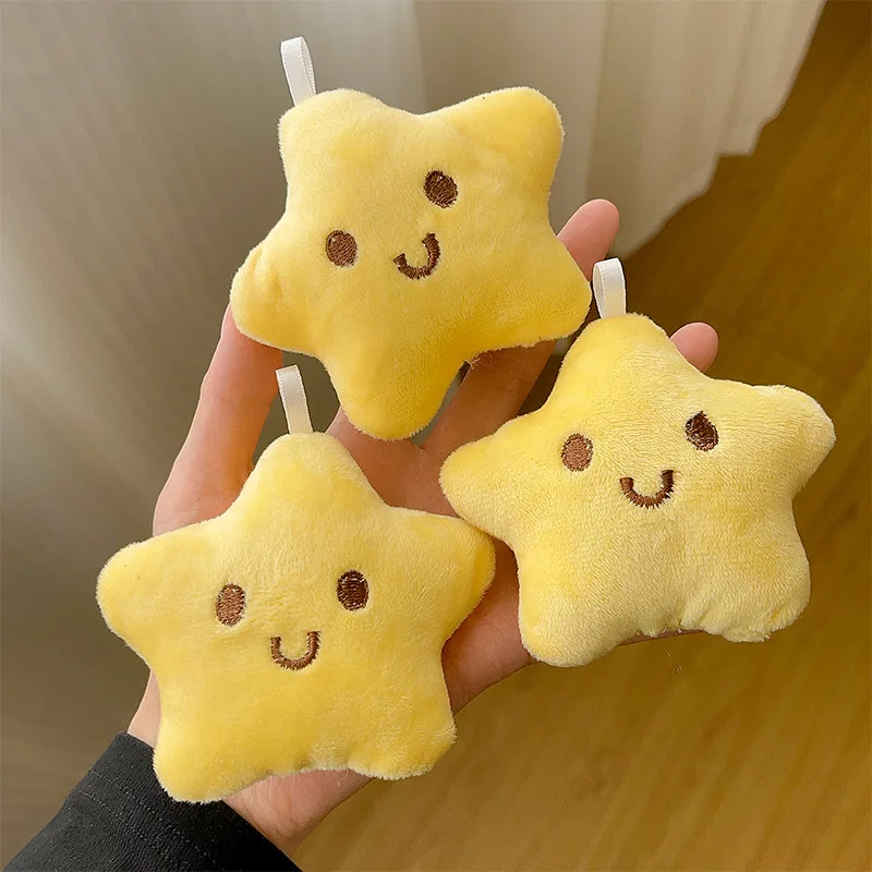 Piepende pluche ster sleutelhanger hanger hanger meisje rugzak decoratieve hanger schattige pop met sieraden