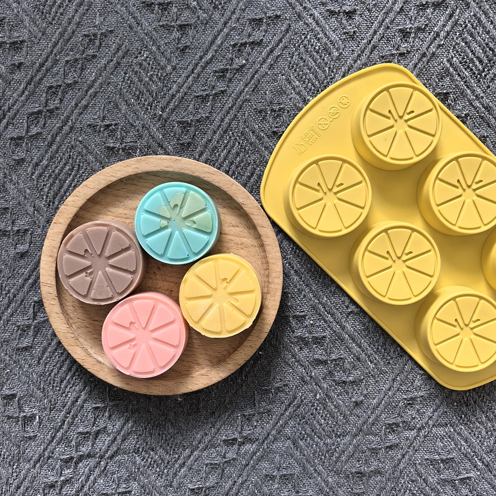 قطعة واحدة من قالب السيليكون على شكل ليمون مكون من 6 تجويف، يستخدم للشوكولاتة والحلويات والبسكويت وقوالب الخبز غير اللاصقة بنفسك