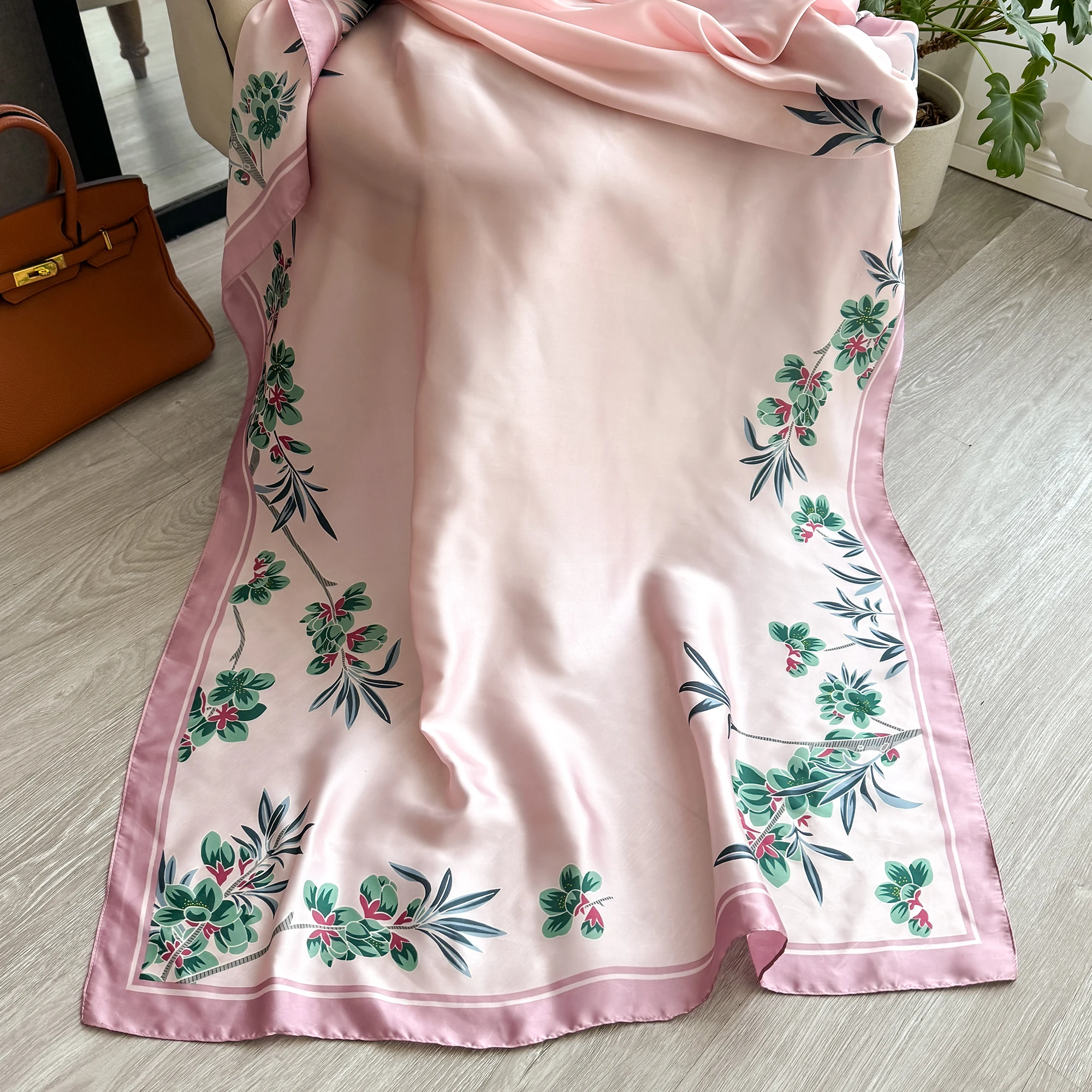 Klassischer Seidenschal 180x90cm für Damen, großer modischer bedruckter Schal für Büro, Hijab, Strandtuch, Bandana, Muffler, Pareo – Detail 8