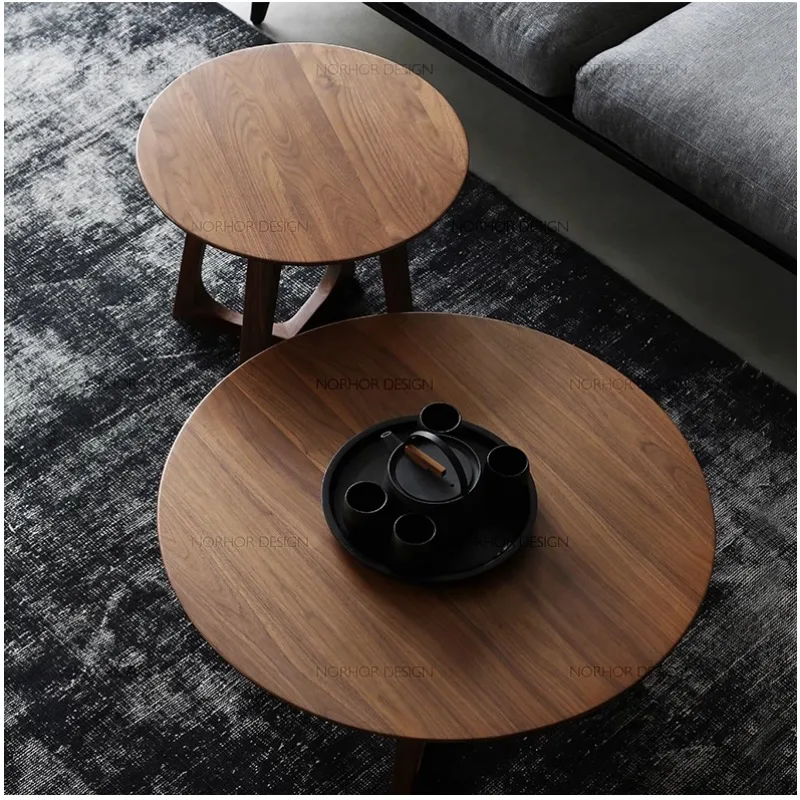 Simple solid wood corner in the bedroom