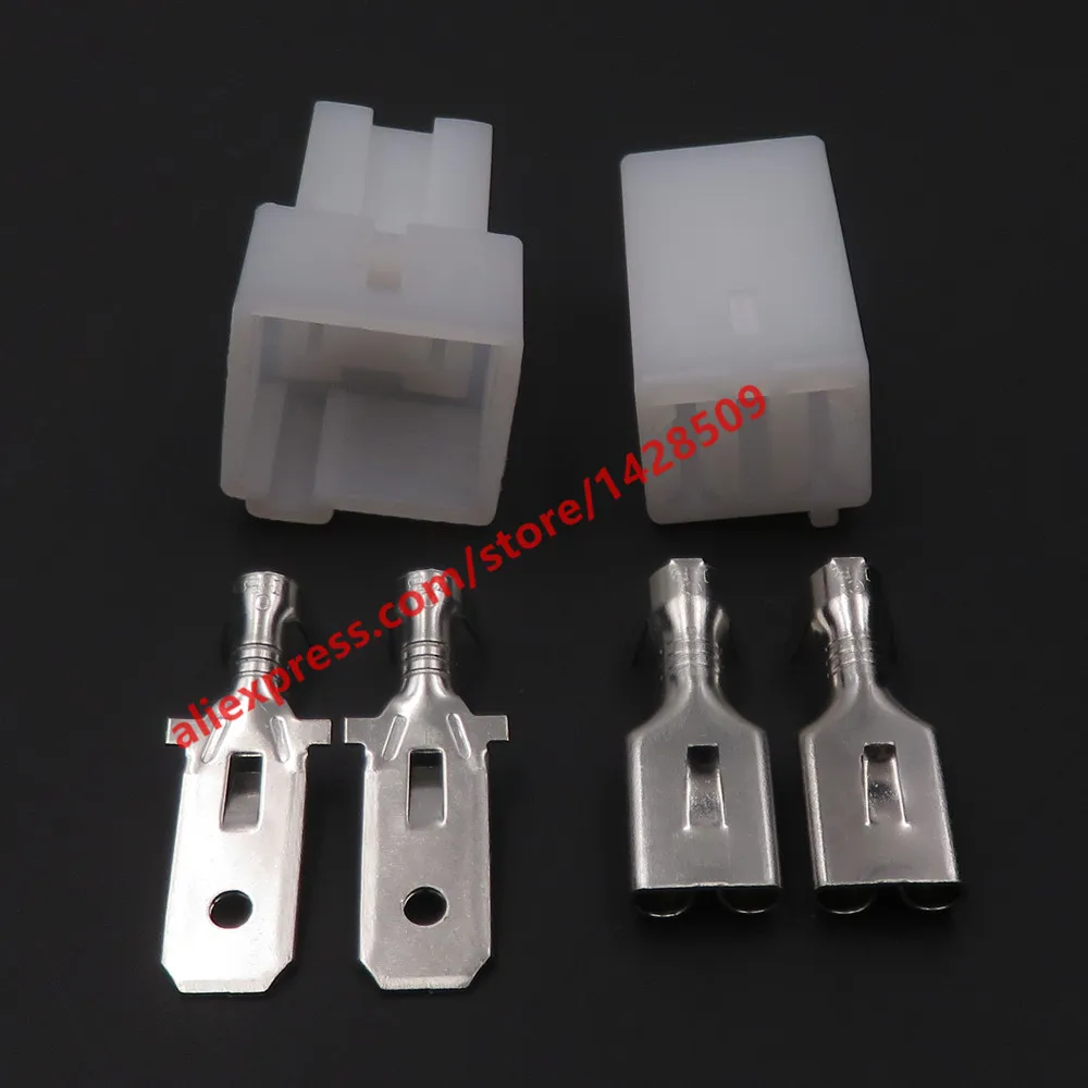 1 Pcs 2 Pin Electrical Vehicle Auto Connector Car Fog Lamp Light Socket