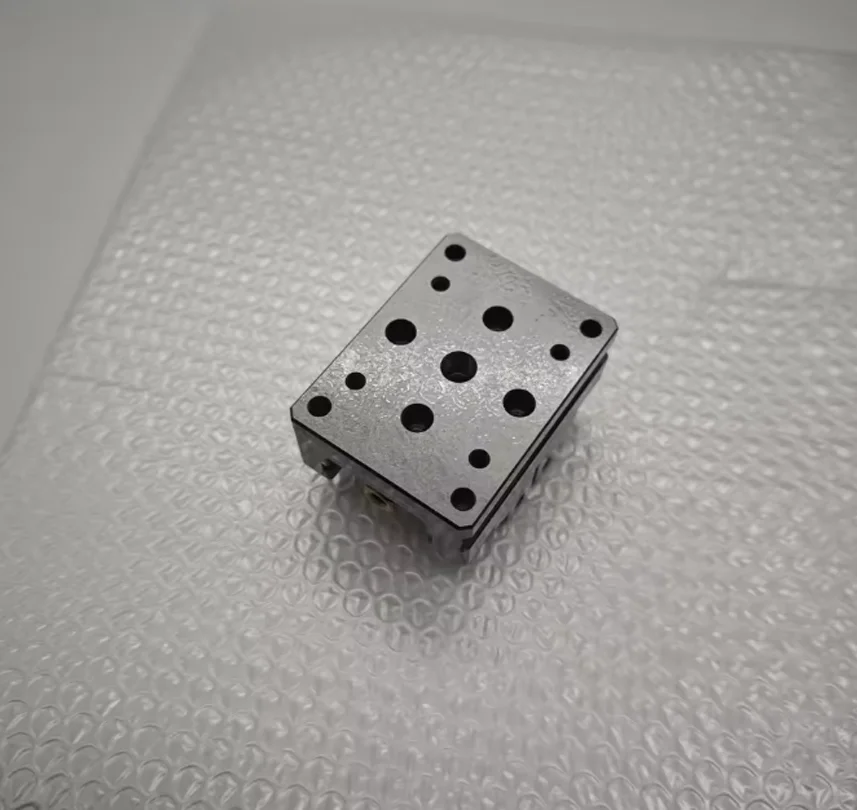 Hardness 52HRC DJ-6080H 4/5 Axis Fixture Self-centering Vise Positive/Negative Quick Clamping