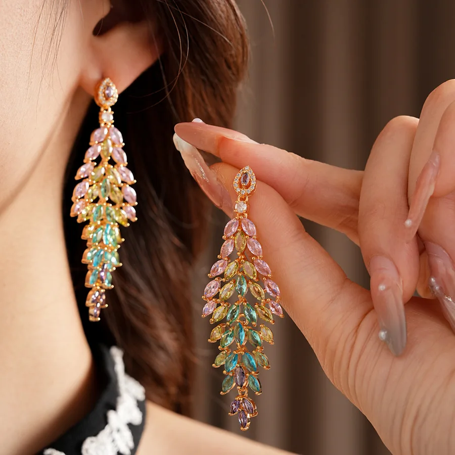 

Серьги-гвоздики с кисточками из циркона в европейском и американском стиле, нишевые высококачественные, легкие роскошные и изысканные аксессуары для ушей