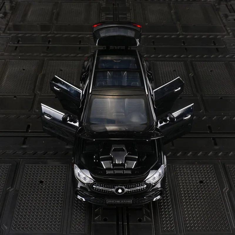 1:32 Mercedes Benz GLC400 puertas de modelo de coche de aleación y capó de motor, el maletero se puede abrir tiene funciones de sonido y iluminación simuladas