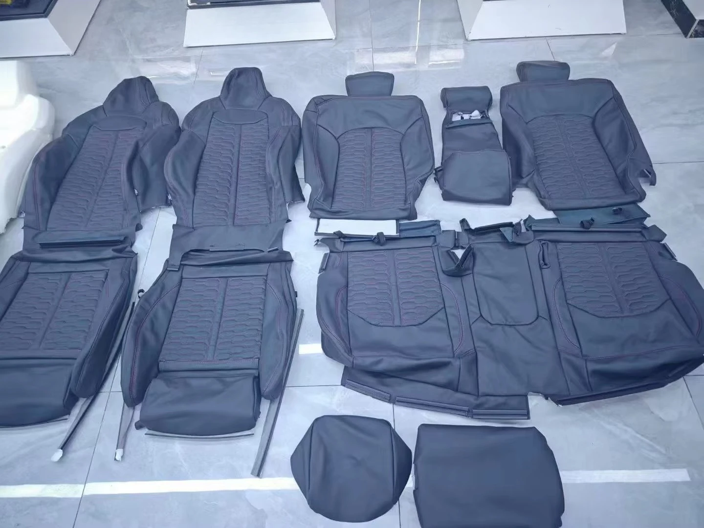 Car Luxury Sport Racing Seat Custom Carbon Fiber Panel Leather Cover Bucket Upgrade RS Seats for A3 A4 A5 A6 A7 Q3 Q5 Q7 Q8